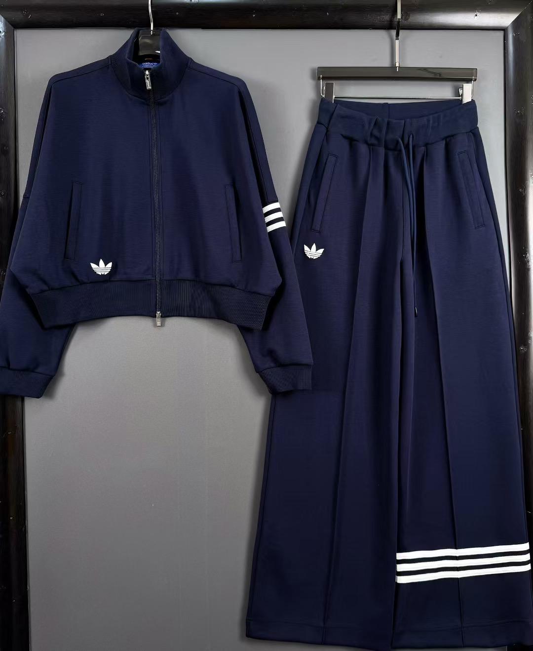 Urban Luxe – Wide-Leg Tracksuit Set
